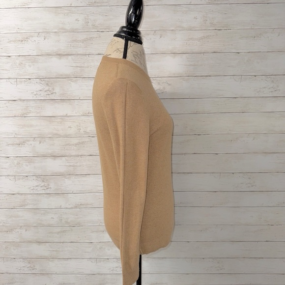 Banana Republic Italian Wool Blend Sweater - Picture 2 of 4